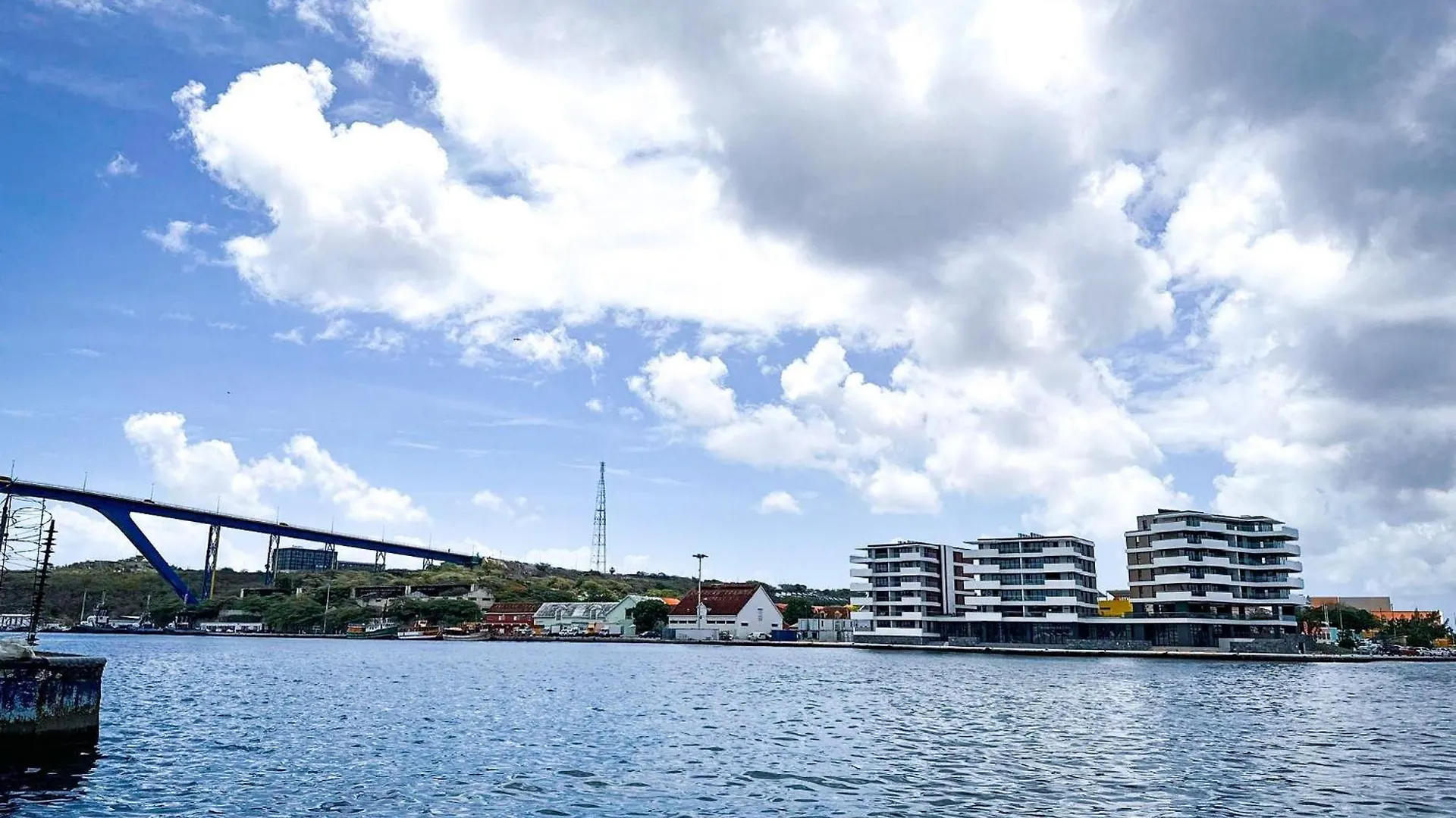The Wharf Luxury Apartment Nt 5F Willemstad